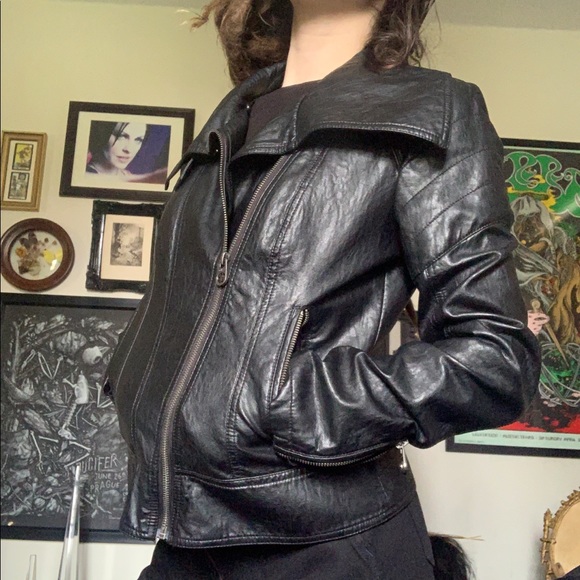 Guess Genuine Leather Jacket - Picture 1 of 8